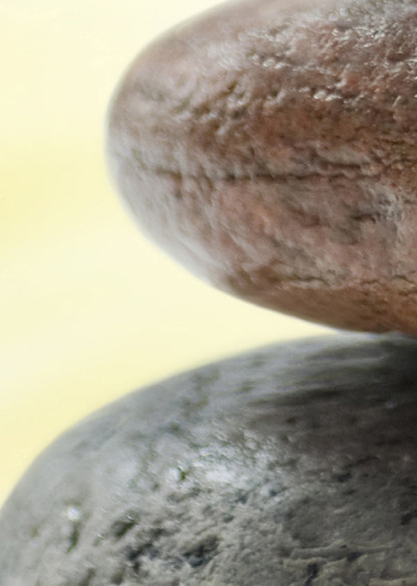 Echantillon papier peint pyramide de pierres